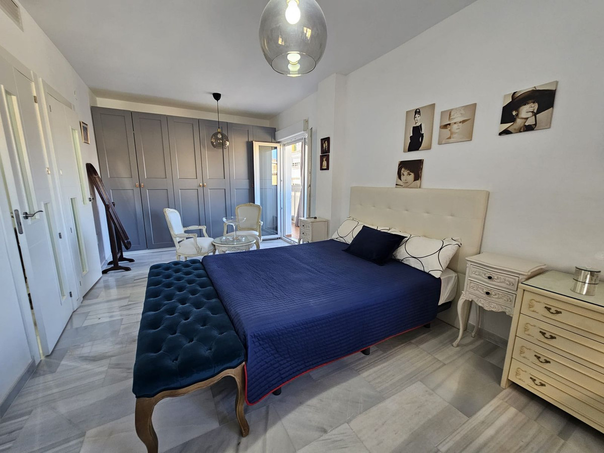 2 Bed Apartment for sale in Fuengirola Costa Del Sol, Málaga, Spain