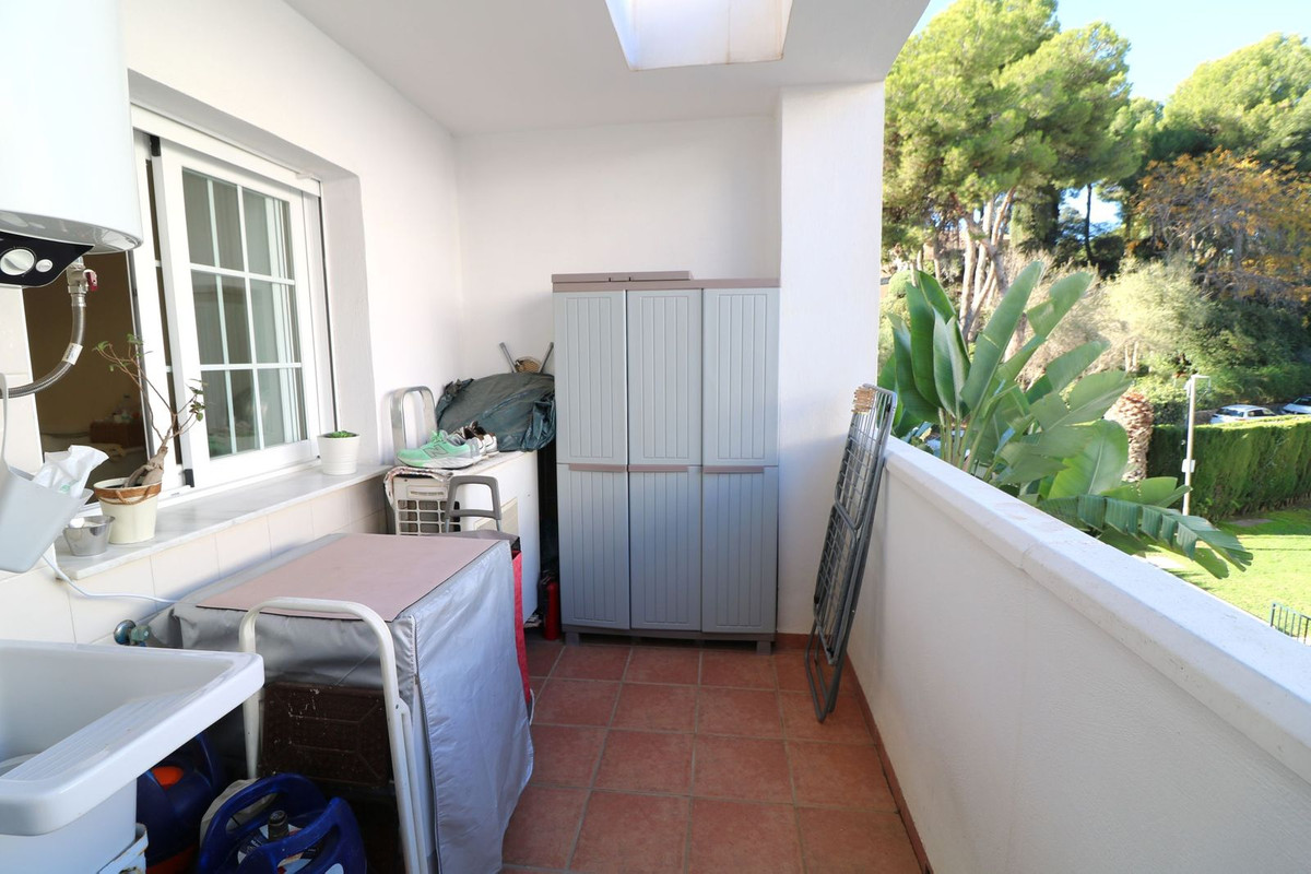 Se vende Apartamento Planta Media de 2 dormitorios en Costa Del Sol, Málaga, España
