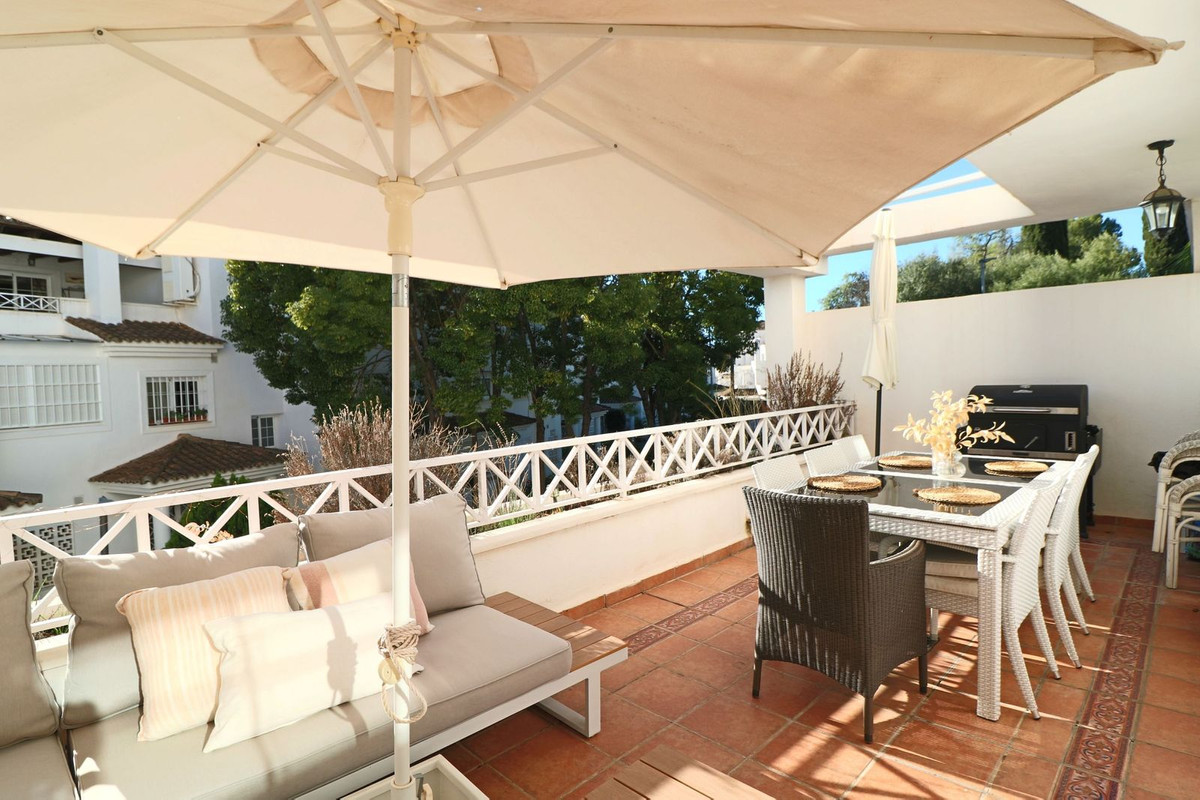 Se vende Apartamento Planta Media de 2 dormitorios en Costa Del Sol, Málaga, España