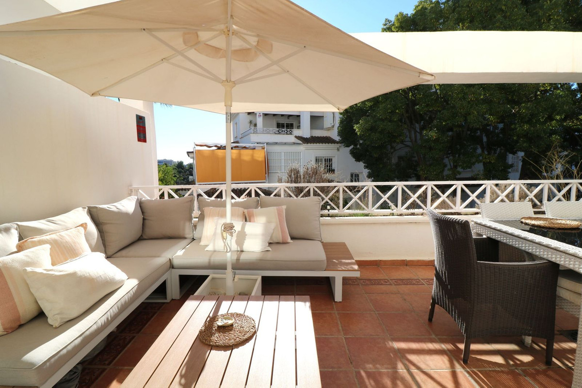 Se vende Apartamento Planta Media de 2 dormitorios en Costa Del Sol, Málaga, España