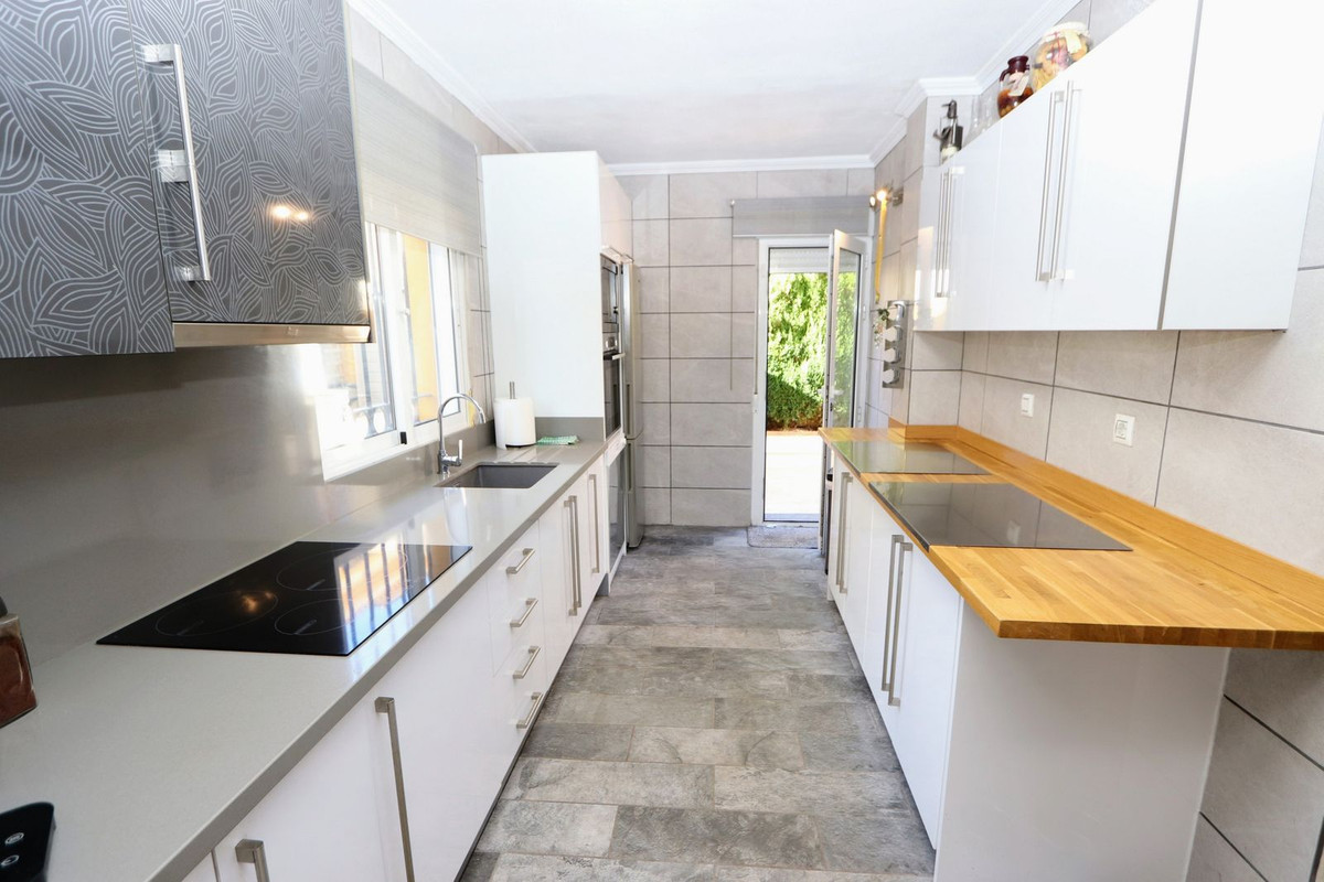 Se vende Villa - Chalet de 3 dormitorios en Costa Blanca, Alicante, España