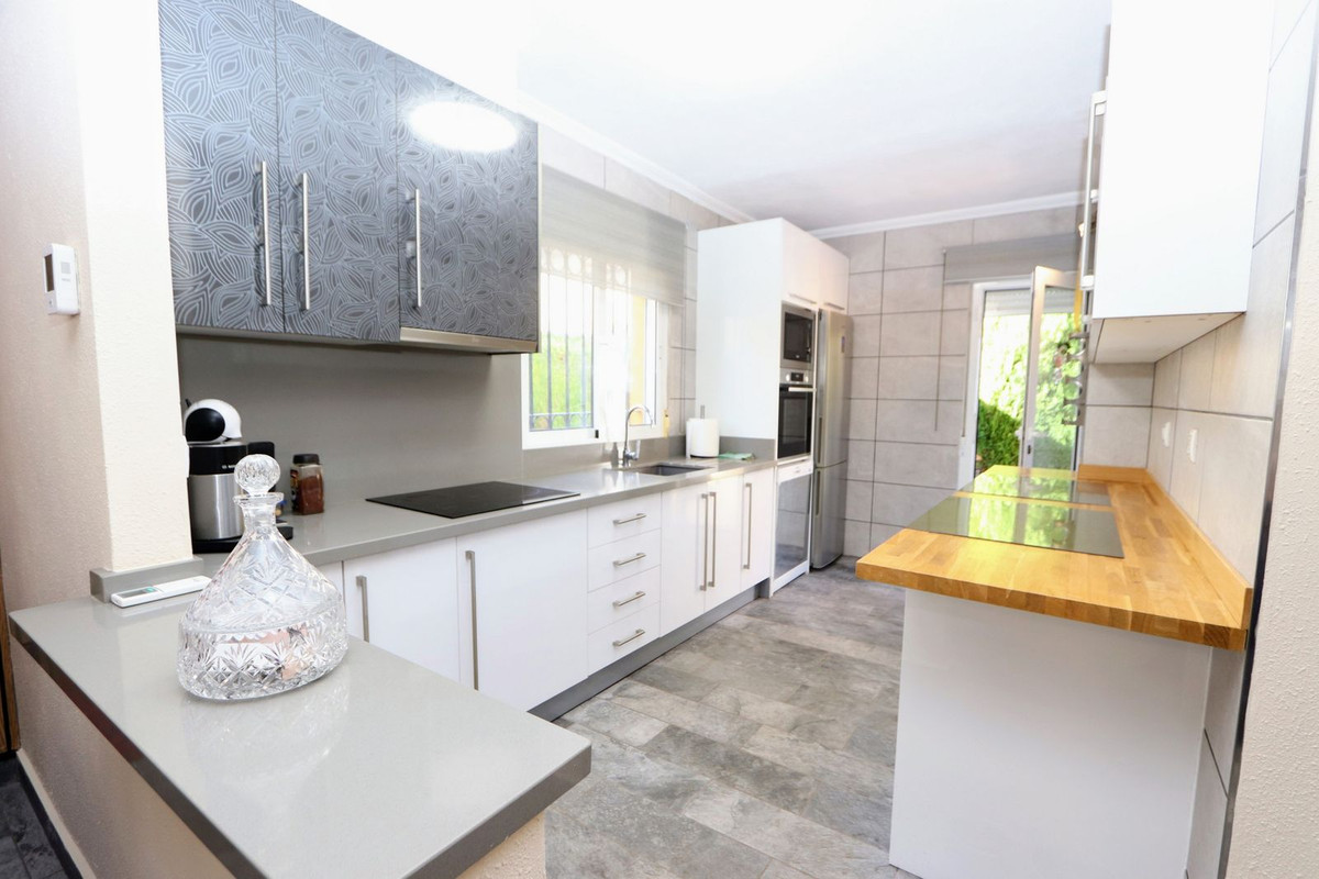 Se vende Villa - Chalet de 3 dormitorios en Costa Blanca, Alicante, España