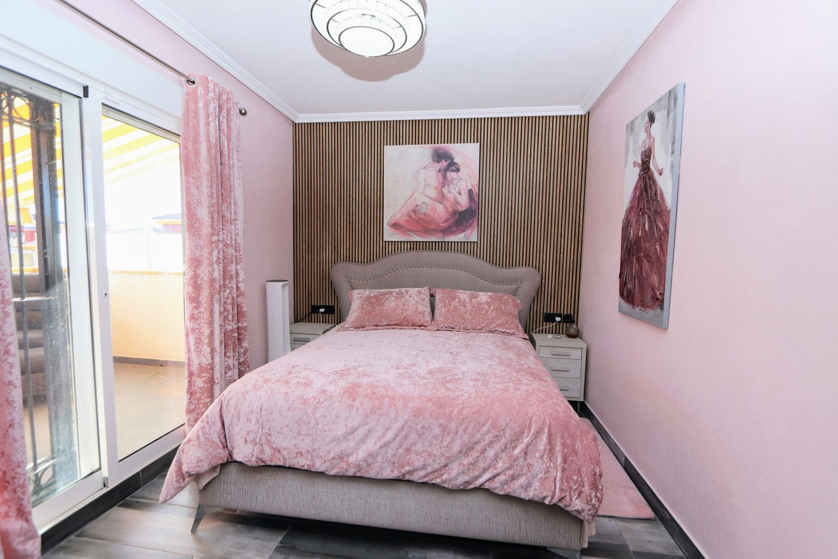 Se vende Villa - Chalet de 3 dormitorios en Costa Blanca, Alicante, España