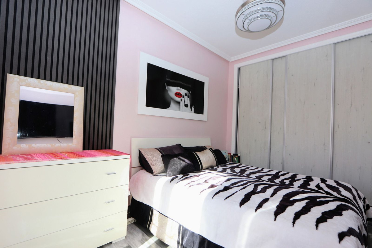 Se vende Villa - Chalet de 3 dormitorios en Costa Blanca, Alicante, España