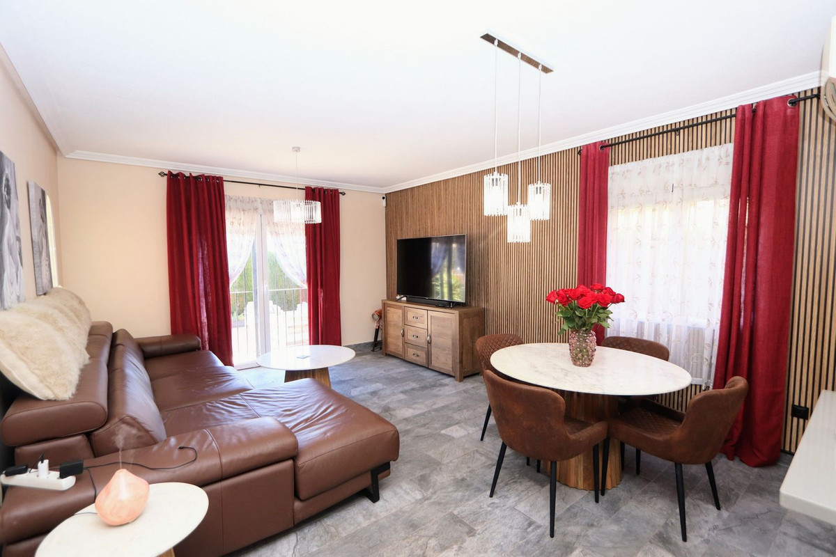 Se vende Villa - Chalet de 3 dormitorios en Costa Blanca, Alicante, España