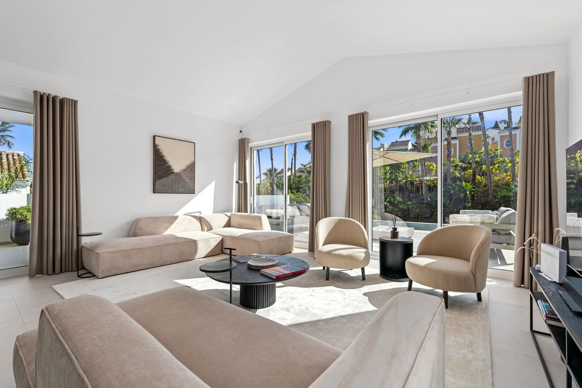 4 Bed Townhouse for sale in Casares Playa Costa Del Sol, Málaga, Spain