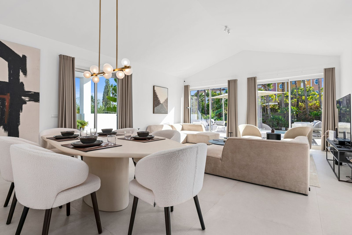 4 Bed Townhouse for sale in Casares Playa Costa Del Sol, Málaga, Spain