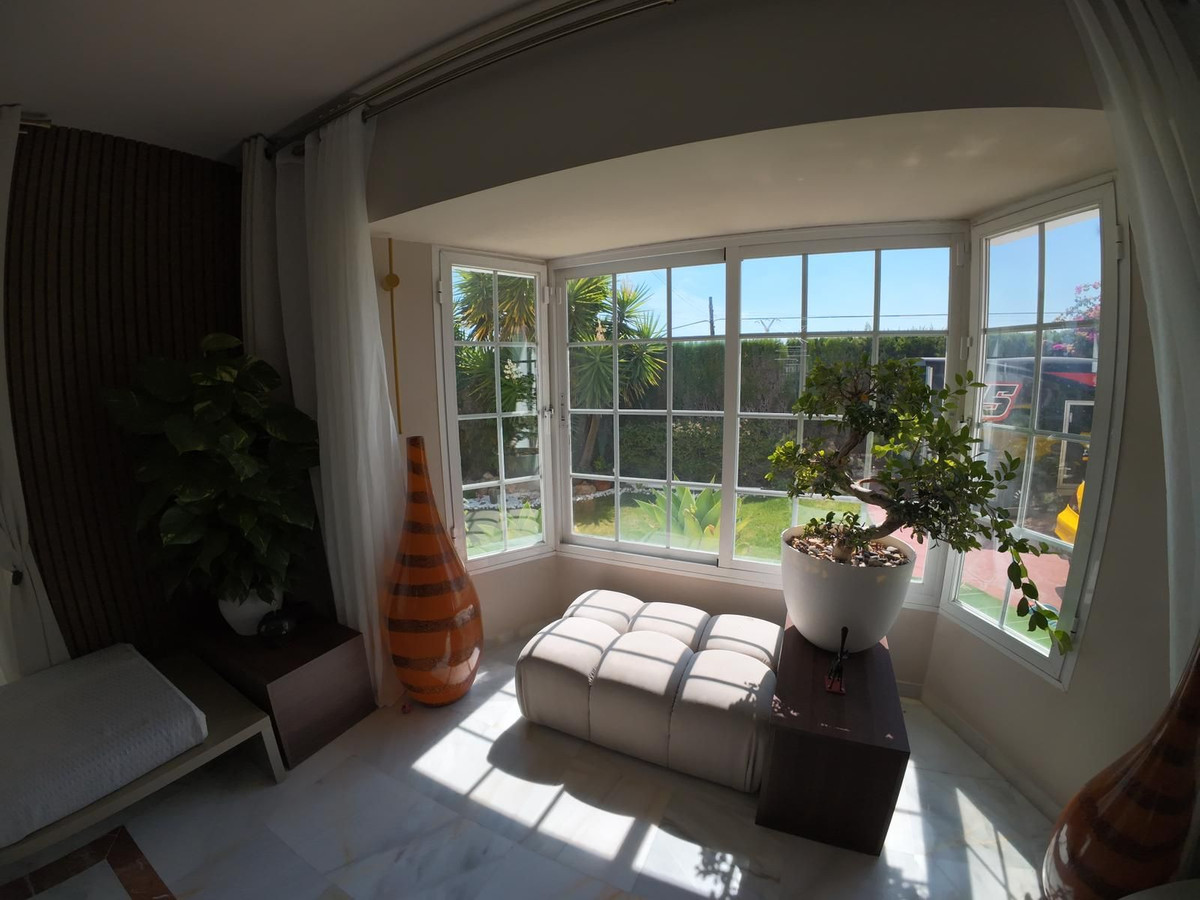 Se vende Villa - Chalet de 7 dormitorios en Costa Del Sol, Málaga, España