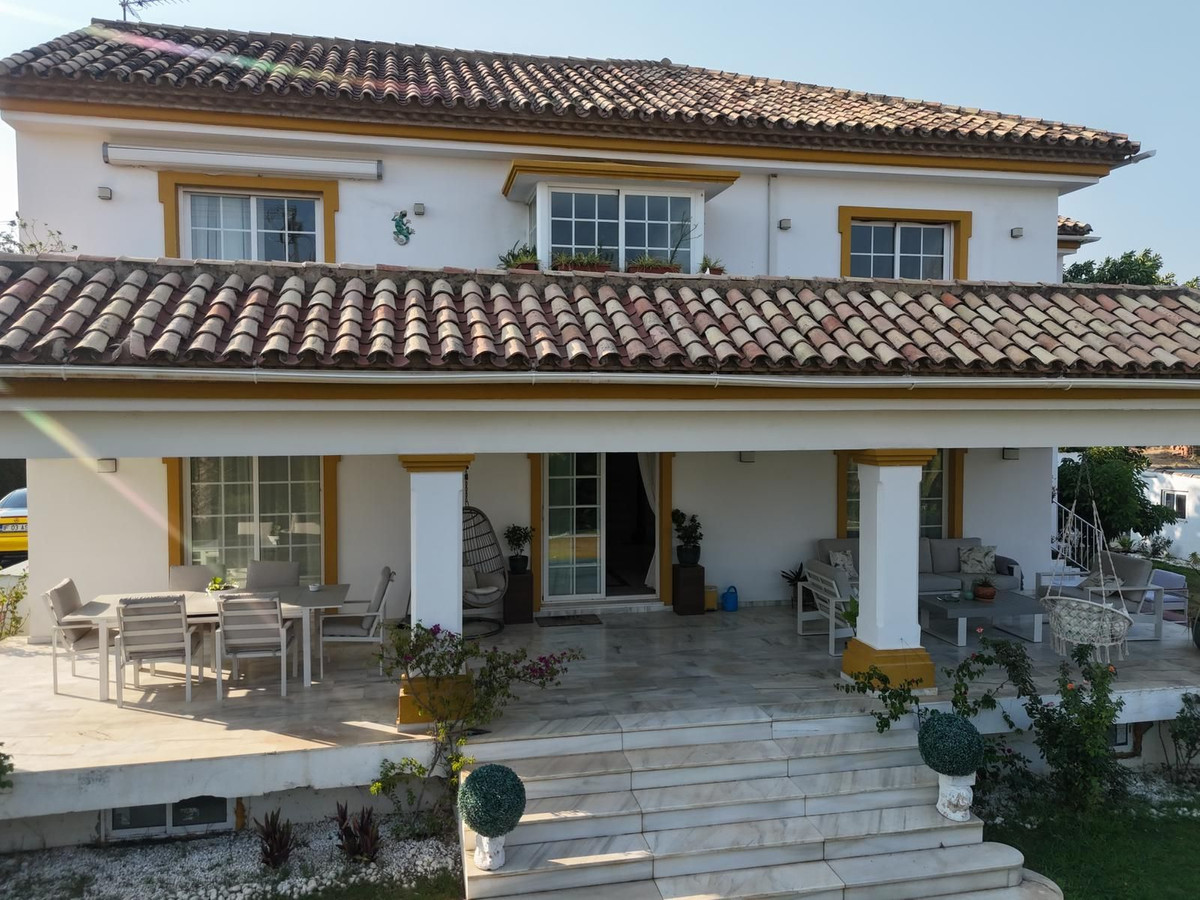 Se vende Villa - Chalet de 7 dormitorios en Costa Del Sol, Málaga, España