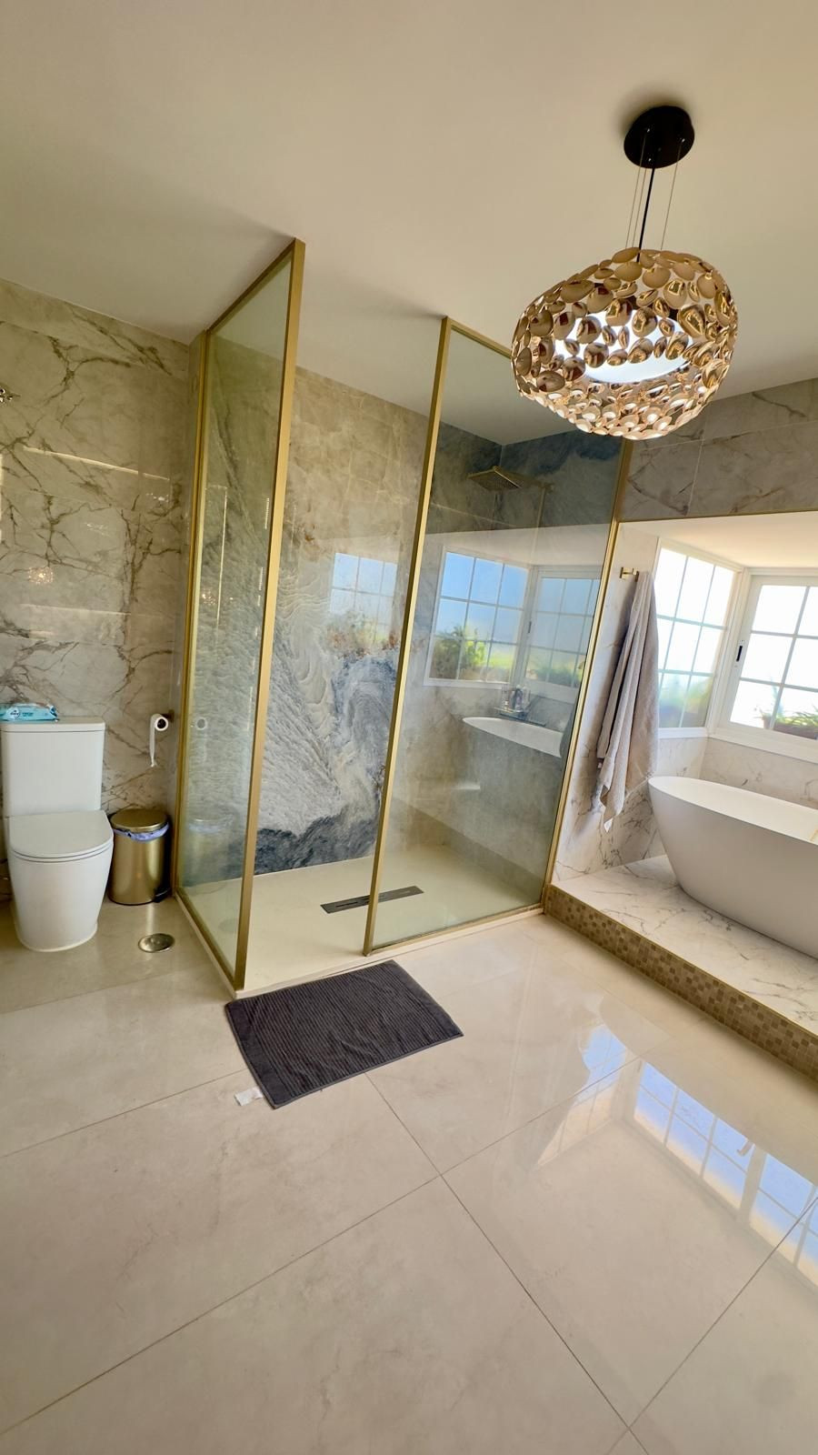 Se vende Villa - Chalet de 7 dormitorios en Costa Del Sol, Málaga, España
