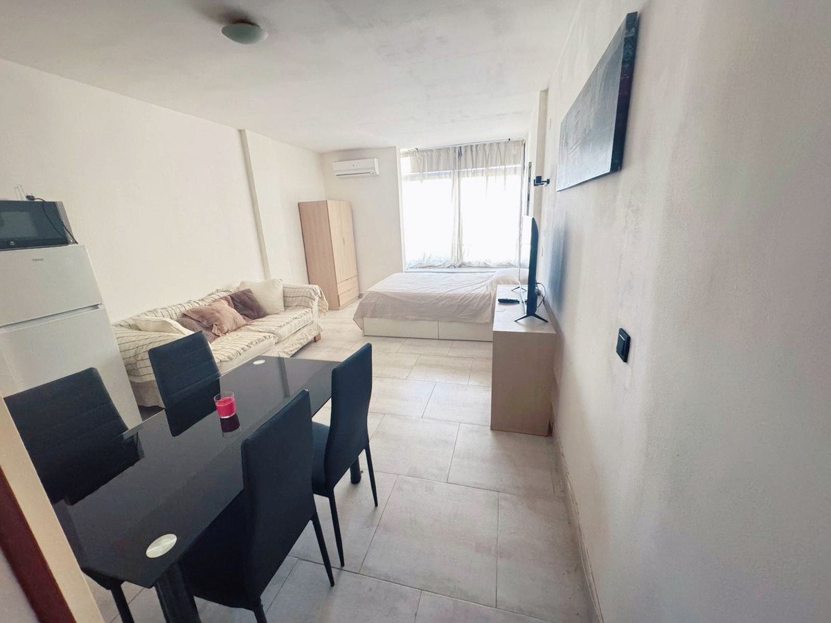 Se vende Estudio Planta Media  en Costa Del Sol, Málaga, España