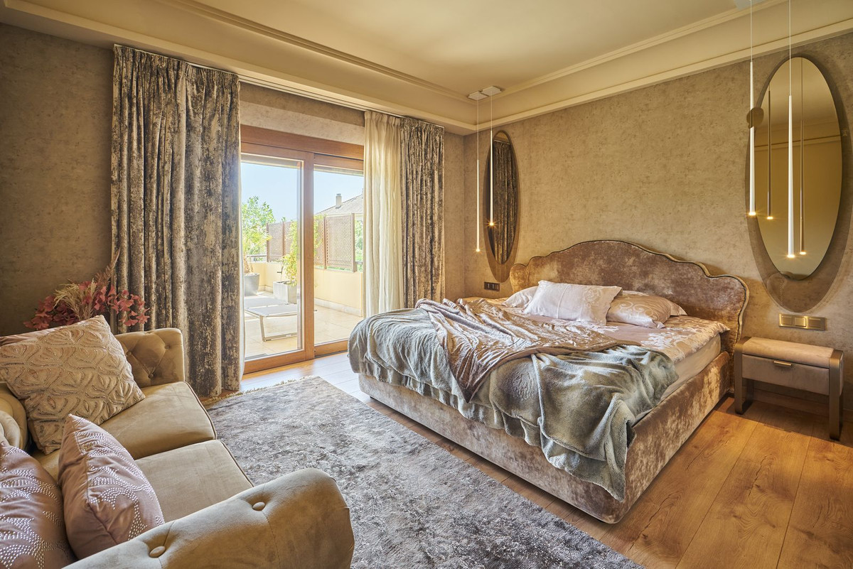 Se vende Ático de 4 dormitorios en Costa Del Sol, Cadiz, España