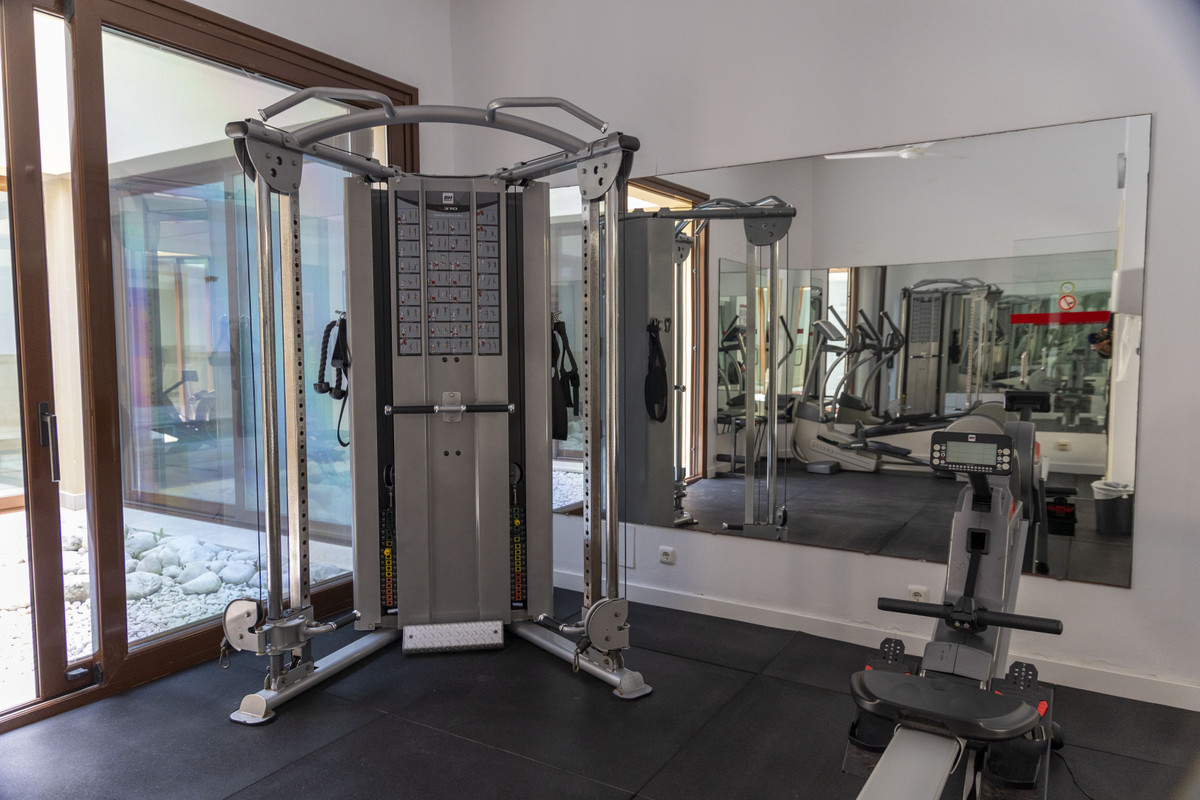 Se vende Ático de 4 dormitorios en Costa Del Sol, Cadiz, España