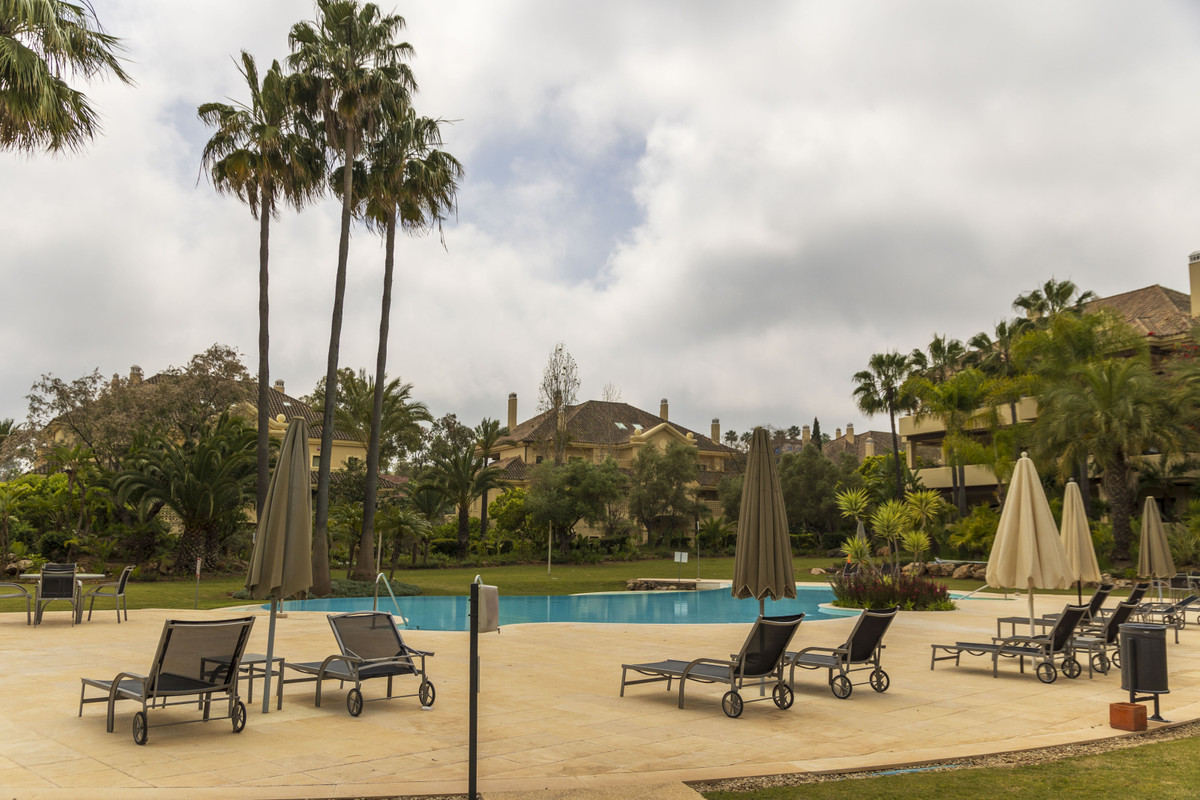 Se vende Ático de 4 dormitorios en Costa Del Sol, Cadiz, España