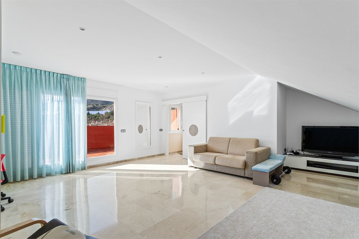 4 Bed Townhouse for sale in Benalmadena Costa Del Sol, Málaga, Spain