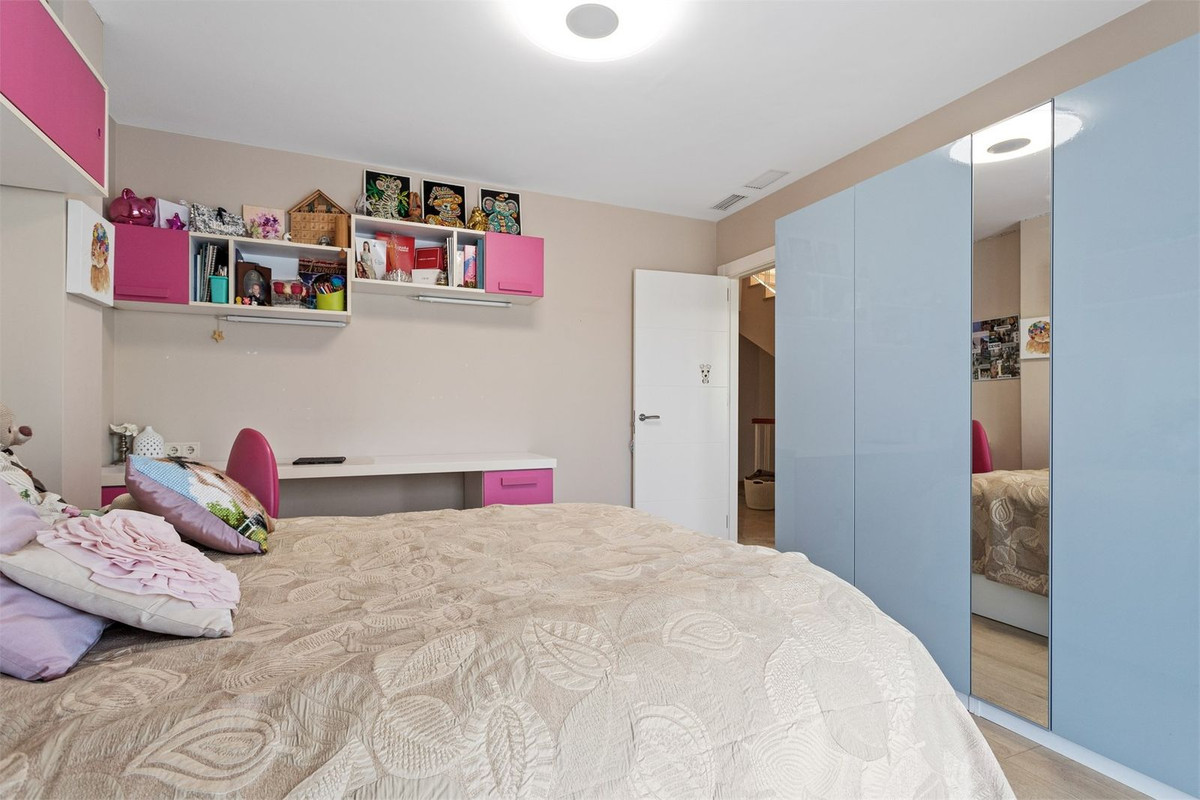 4 Bed Townhouse for sale in Benalmadena Costa Del Sol, Málaga, Spain