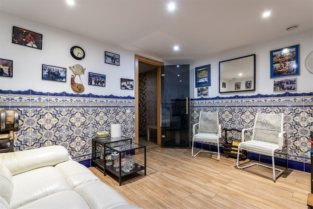 4 Bed Townhouse for sale in Benalmadena Costa Del Sol, Málaga, Spain