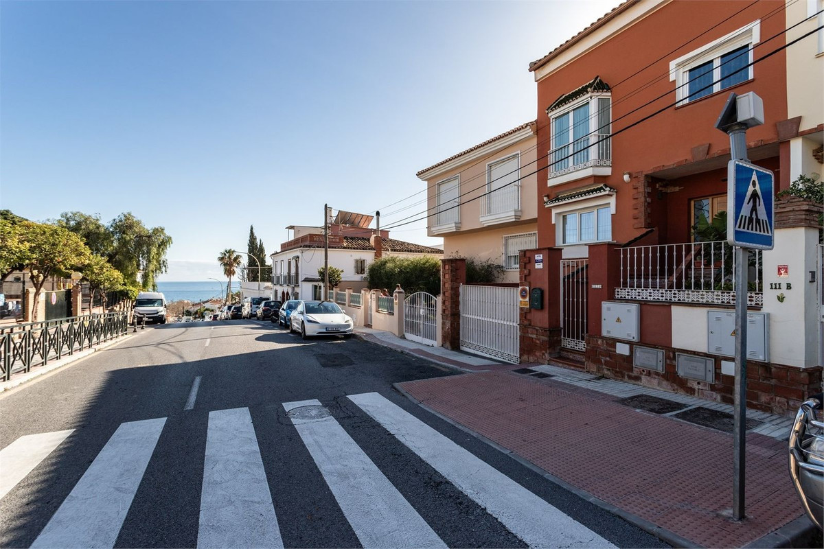 4 Bed Townhouse for sale in Benalmadena Costa Del Sol, Málaga, Spain