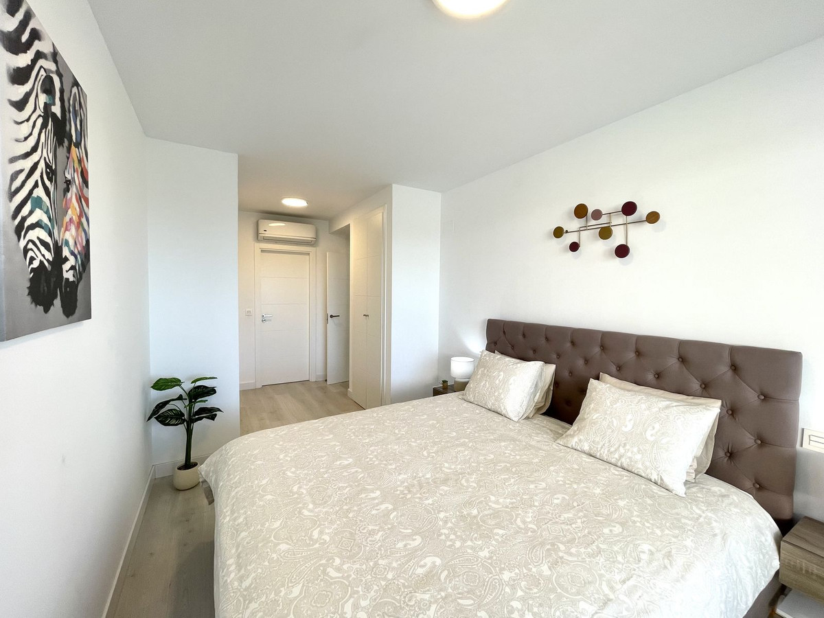 Se vende Apartamento Planta Media de 3 dormitorios en Costa Del Sol, Málaga, España