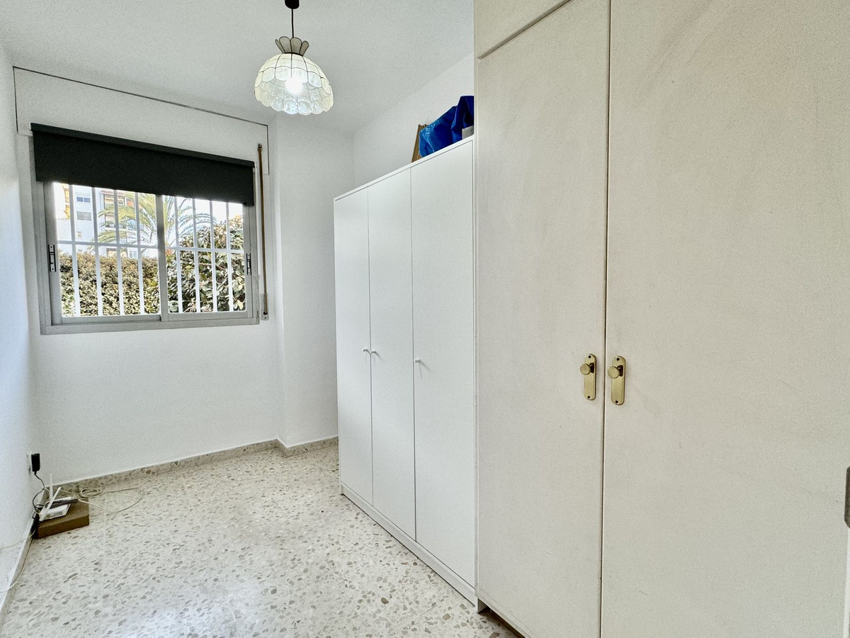 Se vende Apartamento Planta Media de 4 dormitorios en Costa Del Sol, Málaga, España