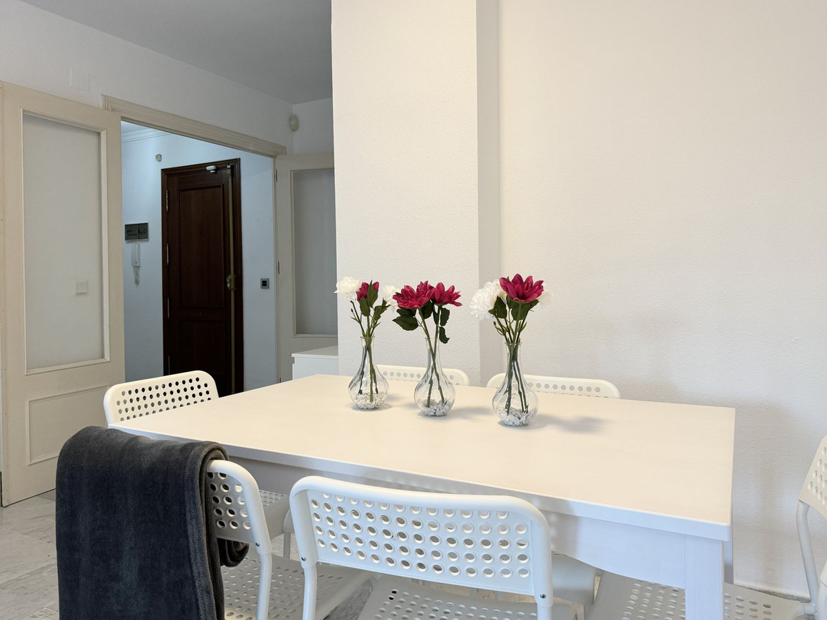 Se vende Apartamento Planta Media de 4 dormitorios en Costa Del Sol, Málaga, España