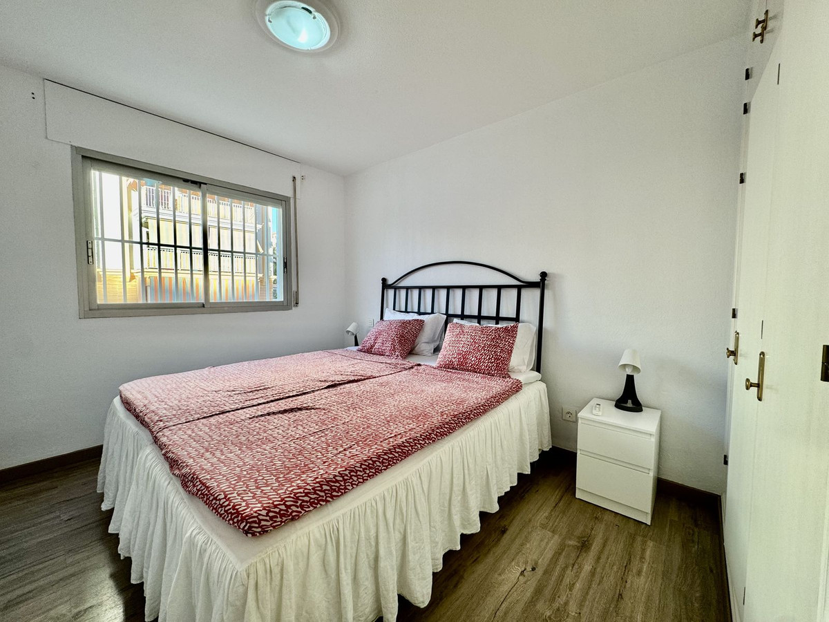 Se vende Apartamento Planta Media de 4 dormitorios en Costa Del Sol, Málaga, España