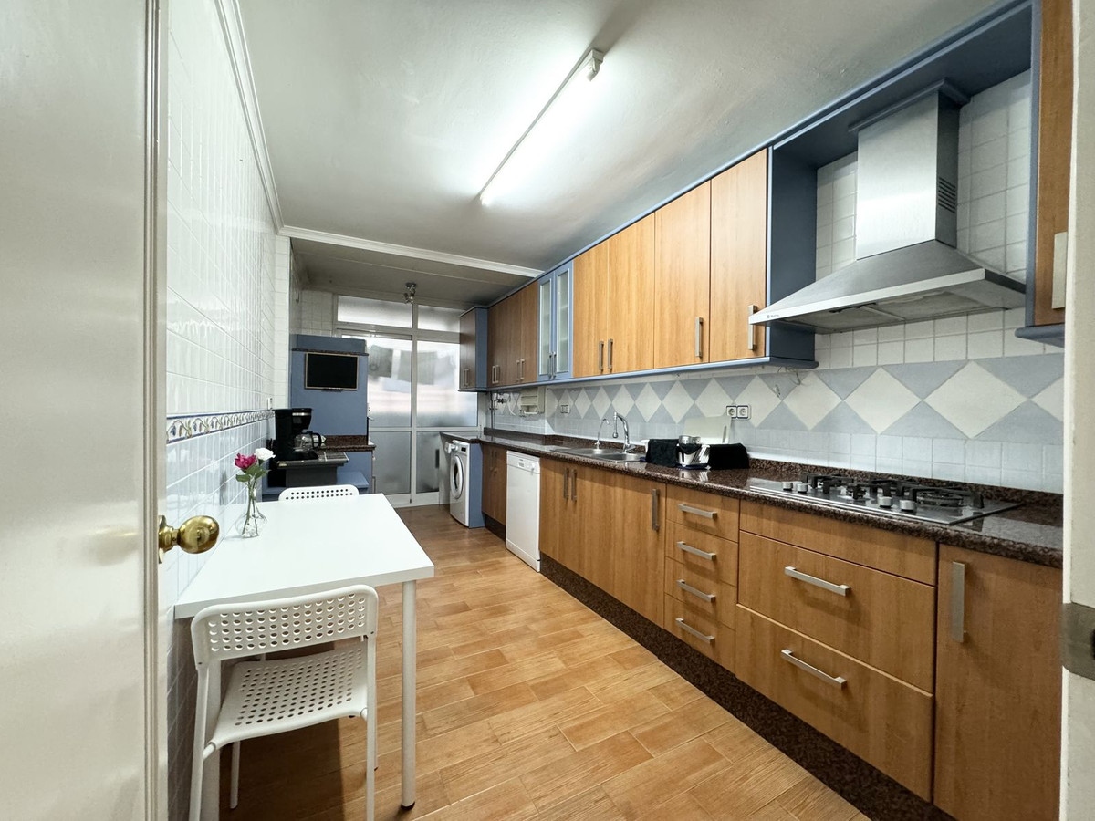 Se vende Apartamento Planta Media de 4 dormitorios en Costa Del Sol, Málaga, España