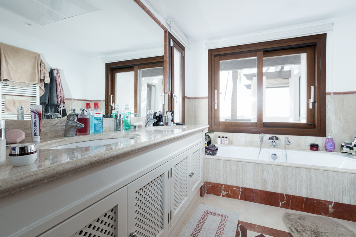 Se vende Adosada de 3 dormitorios en Costa Del Sol, Málaga, España