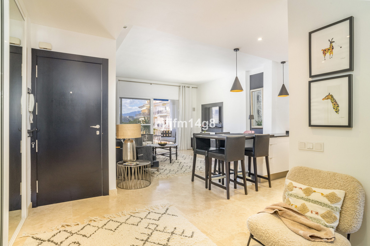 2 Bed Apartment for sale in Puerto Banús Costa Del Sol, Málaga, Spain