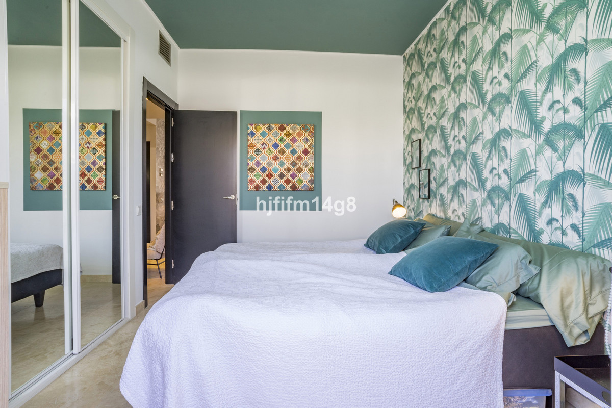2 Bed Apartment for sale in Puerto Banús Costa Del Sol, Málaga, Spain