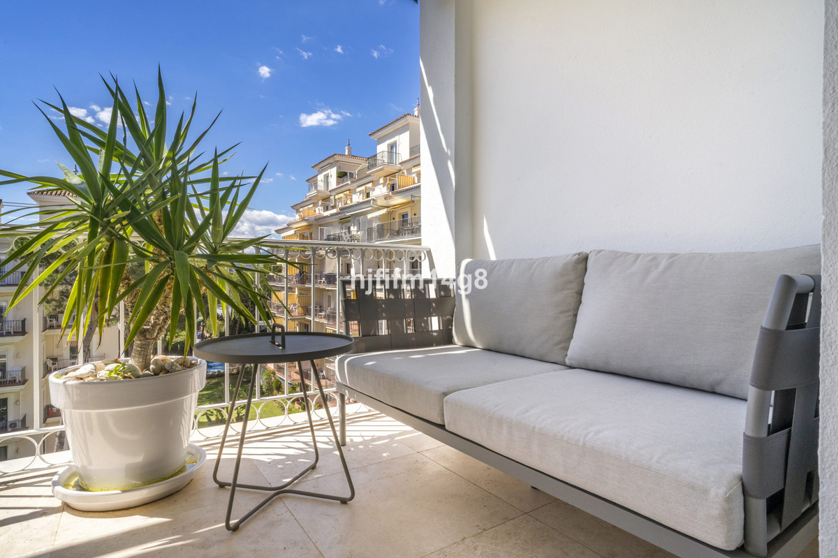 2 Bed Apartment for sale in Puerto Banús Costa Del Sol, Málaga, Spain