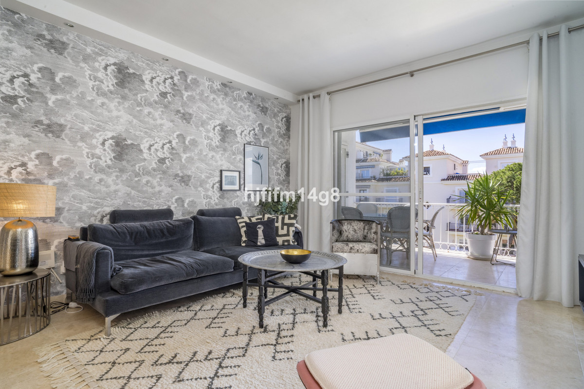2 Bed Apartment for sale in Puerto Banús Costa Del Sol, Málaga, Spain