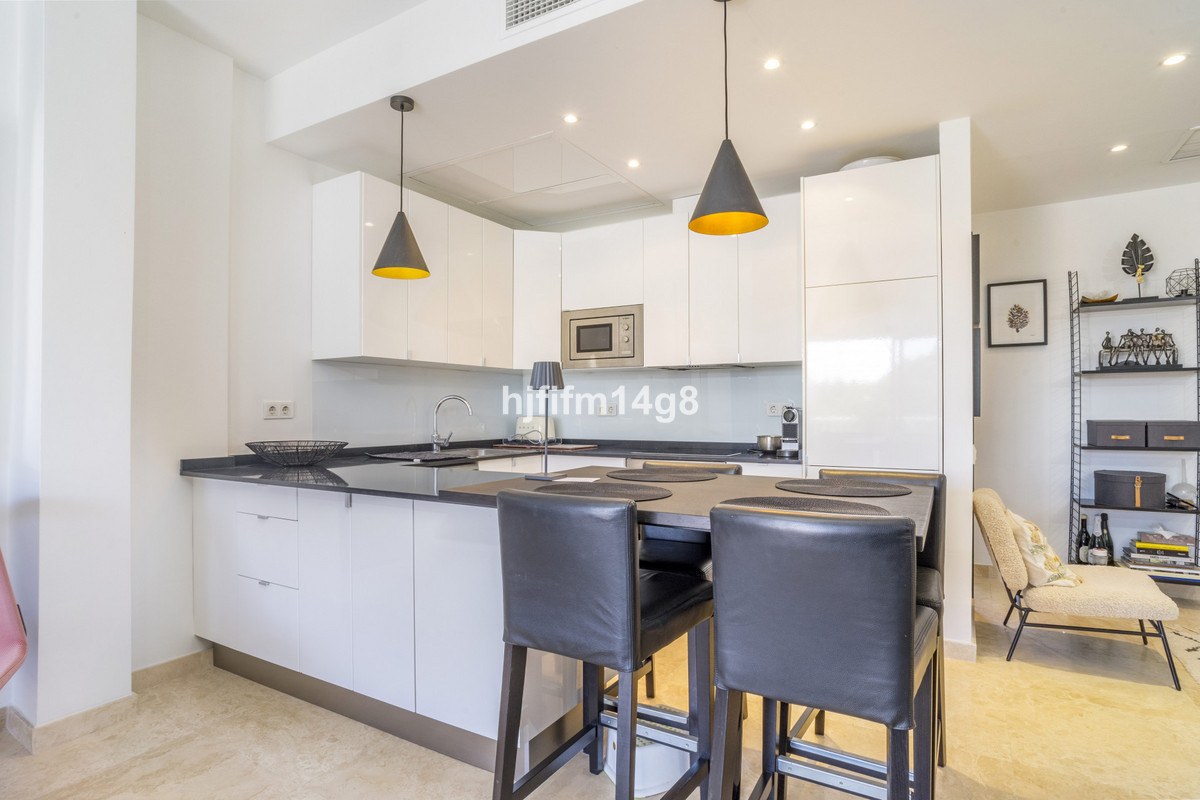 2 Bed Apartment for sale in Puerto Banús Costa Del Sol, Málaga, Spain