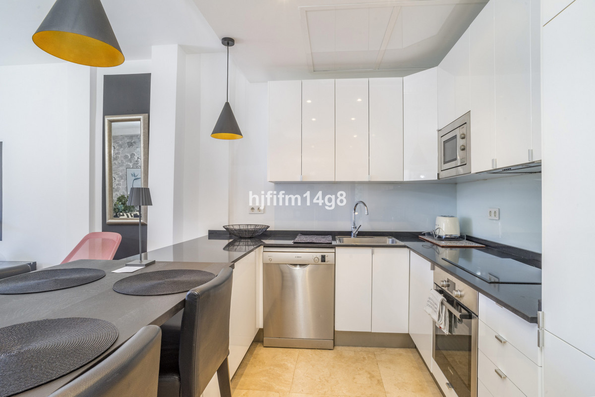 2 Bed Apartment for sale in Puerto Banús Costa Del Sol, Málaga, Spain