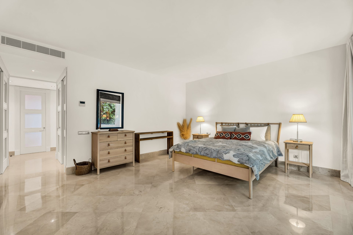 Se vende Apartamento Planta Media de 3 dormitorios en Costa Del Sol, Málaga, España