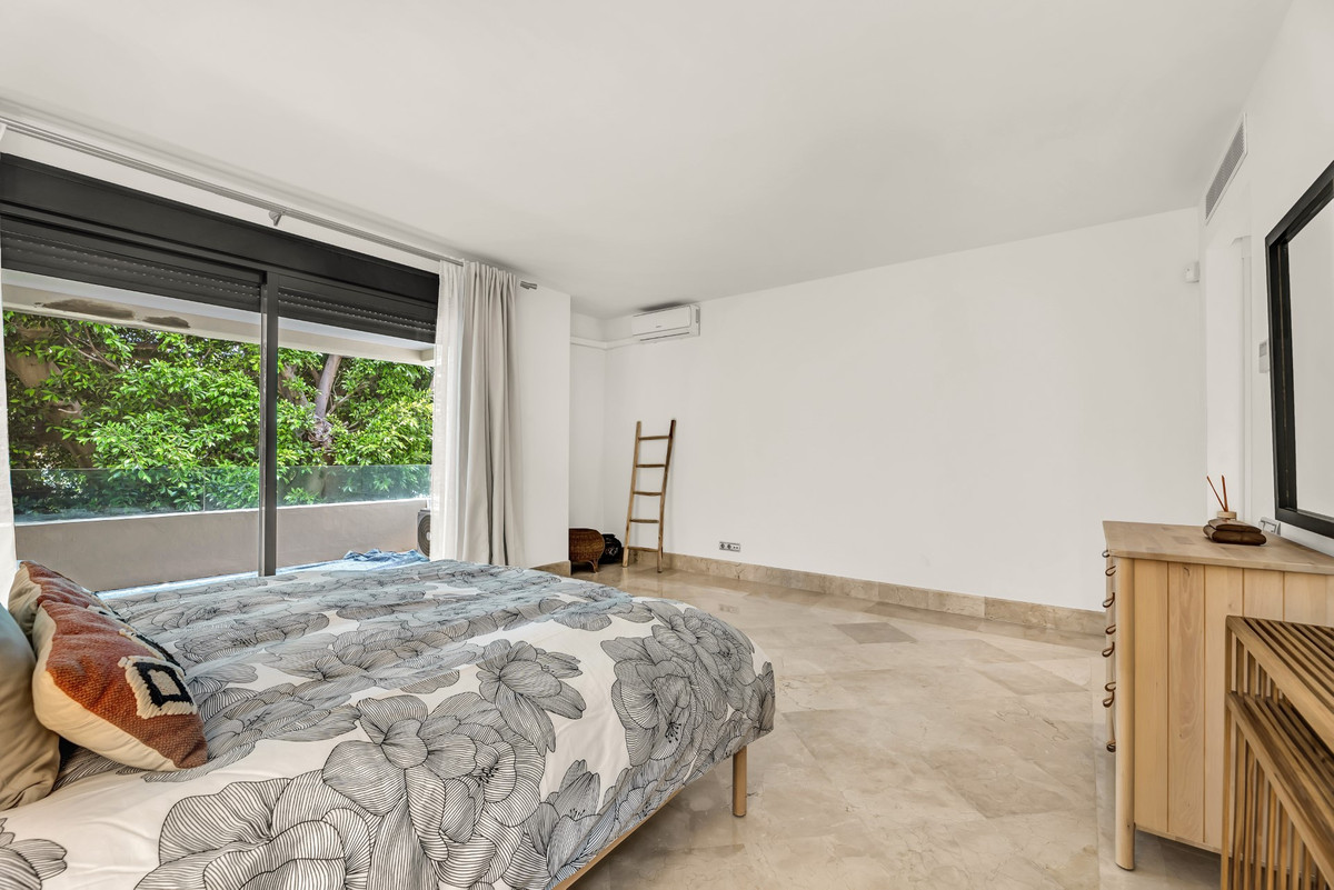 Se vende Apartamento Planta Media de 3 dormitorios en Costa Del Sol, Málaga, España