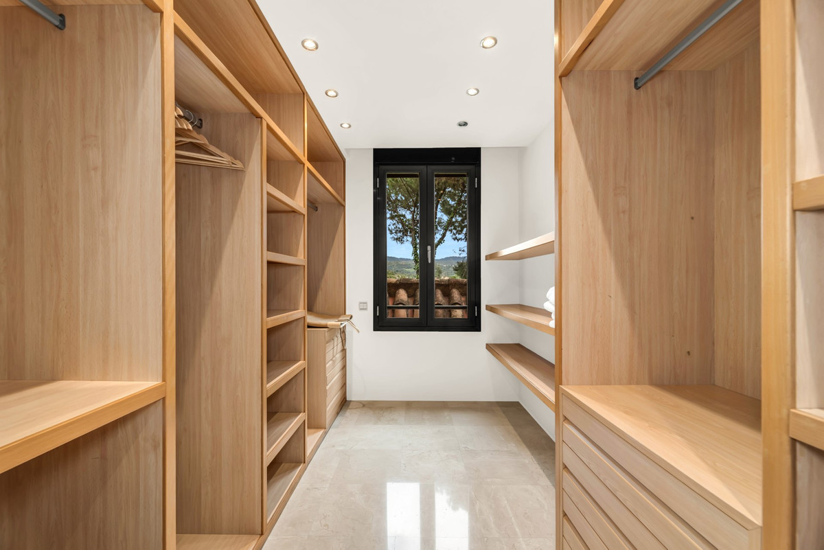Se vende Apartamento Planta Media de 3 dormitorios en Costa Del Sol, Málaga, España