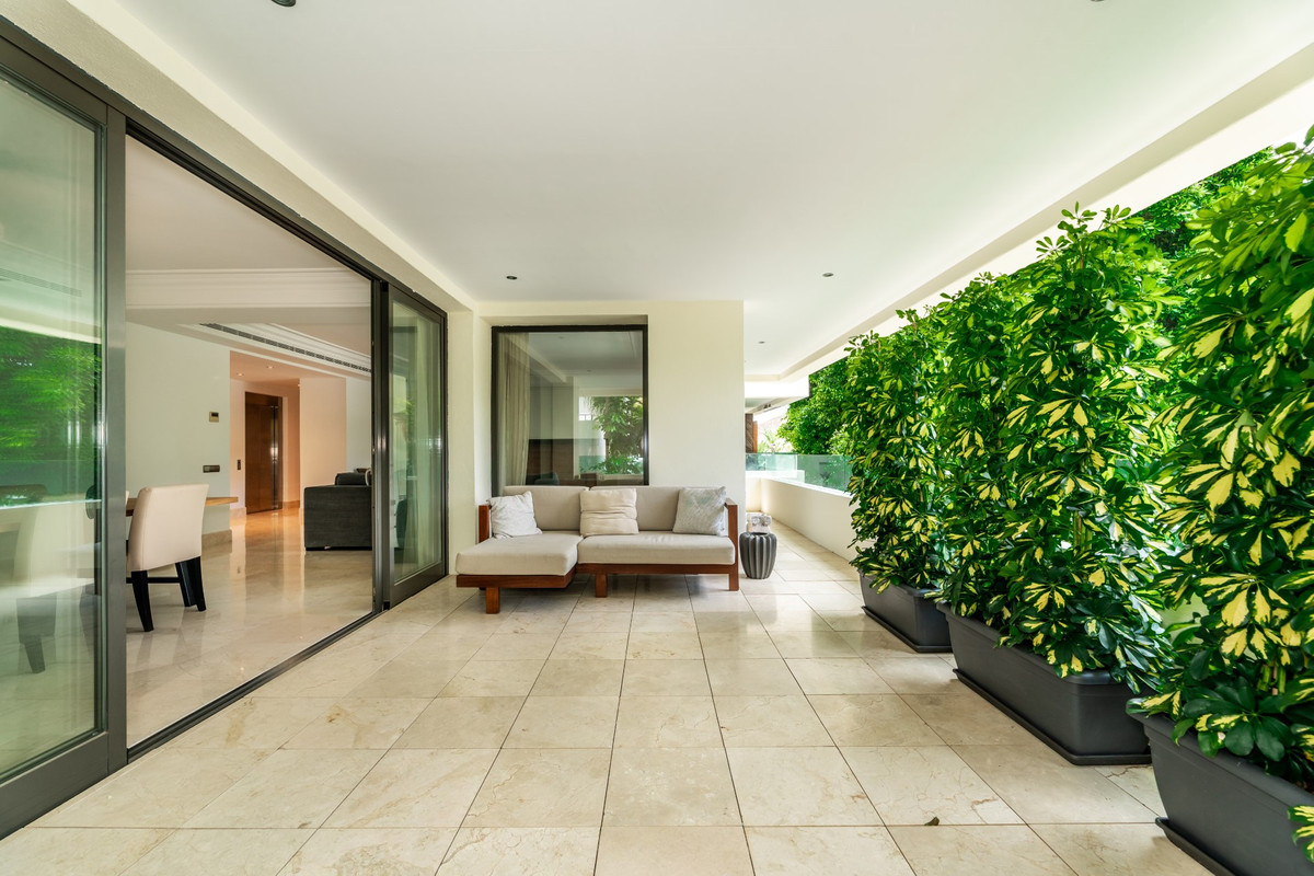 Se vende Apartamento Planta Media de 3 dormitorios en Costa Del Sol, Málaga, España