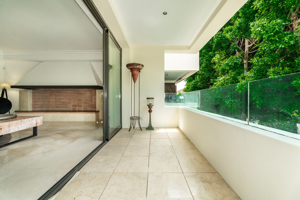 Se vende Apartamento Planta Media de 3 dormitorios en Costa Del Sol, Málaga, España