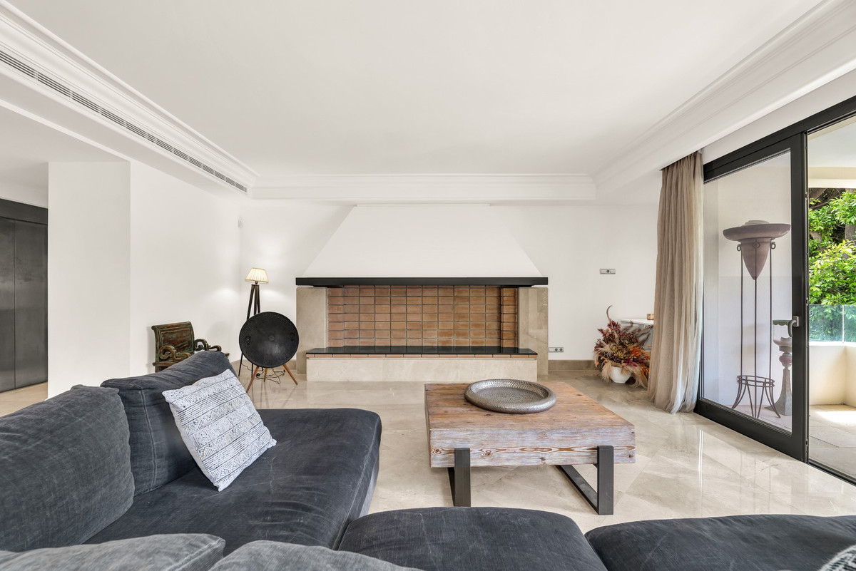 Se vende Apartamento Planta Media de 3 dormitorios en Costa Del Sol, Málaga, España