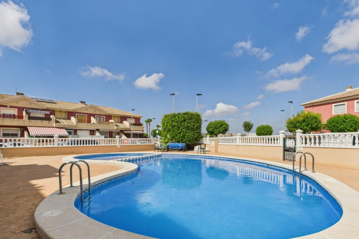 Se vende Adosada de 2 dormitorios en Costa Calida, Murcia, España
