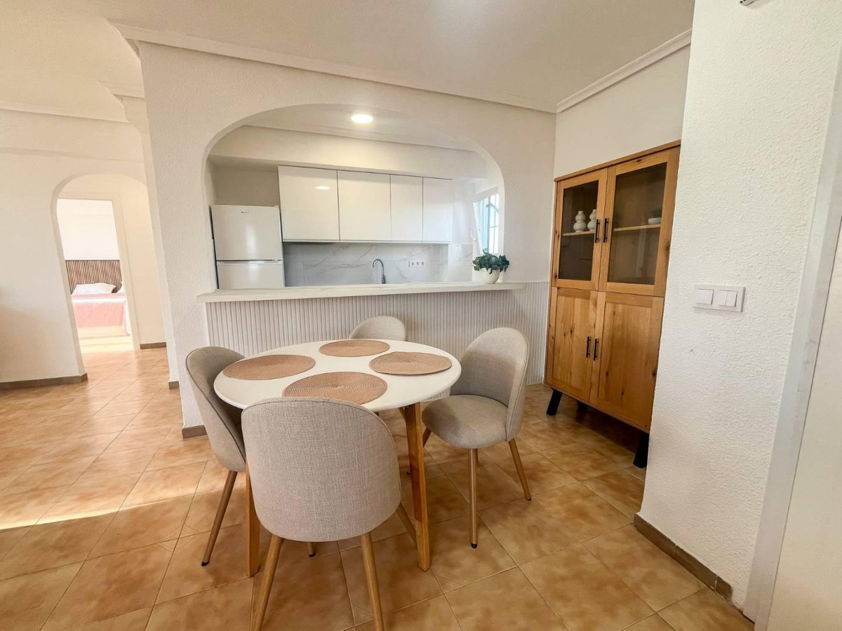 Se vende Ático de 2 dormitorios en Costa Blanca, Alicante, España