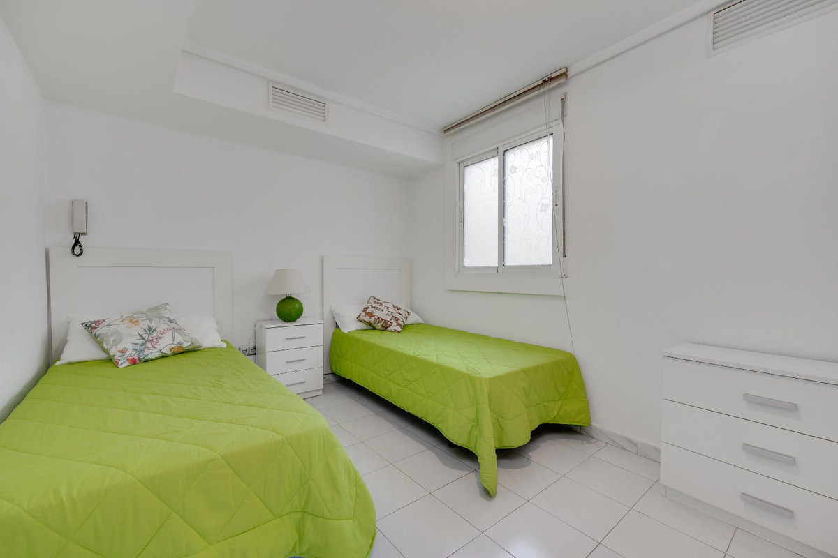 Se vende Apartamento Planta Baja de 2 dormitorios en Costa Blanca, Alicante, España
