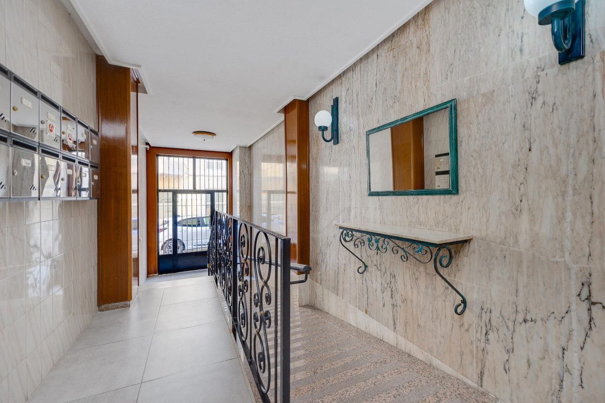 Se vende Apartamento Planta Baja de 2 dormitorios en Costa Blanca, Alicante, España