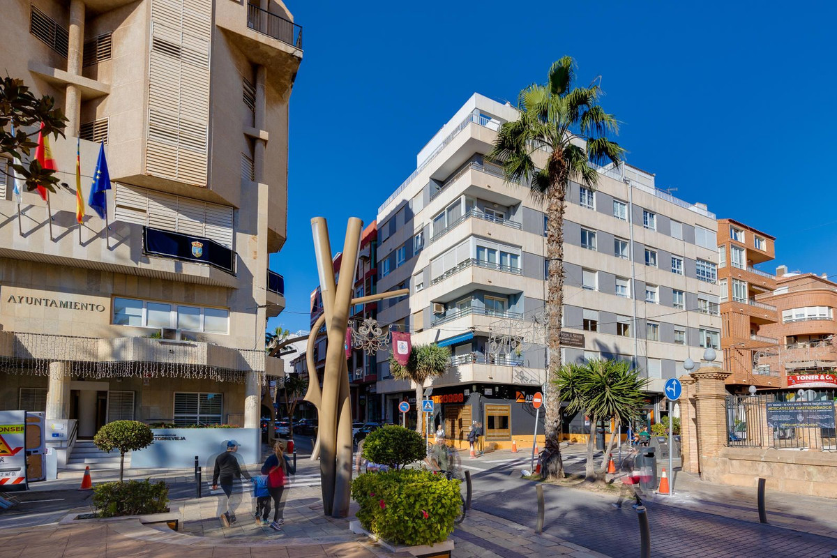 Se vende Apartamento Planta Baja de 2 dormitorios en Costa Blanca, Alicante, España