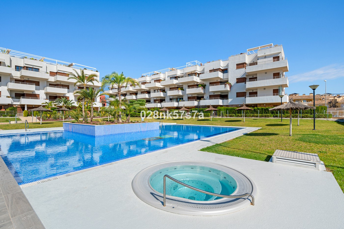 2 Bed Apartment for sale in Lomas De Cabo Roig Costa Blanca, Alicante, Spain