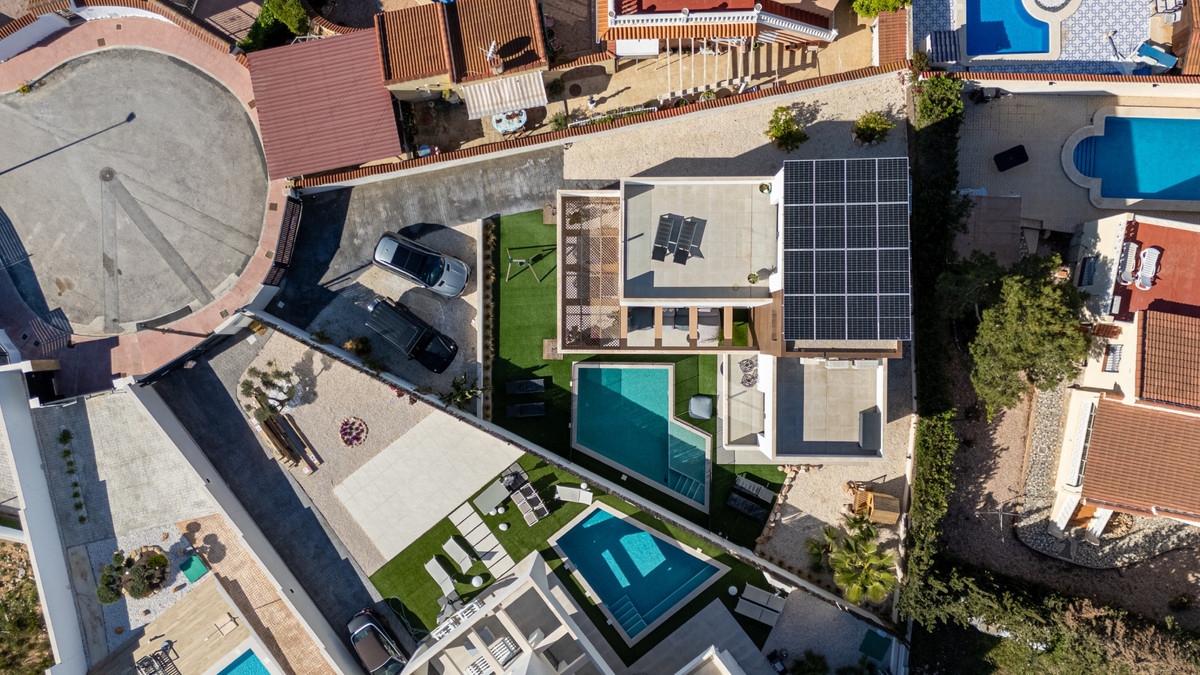 Se vende Villa - Chalet de 4 dormitorios en Costa Blanca, Alicante, España