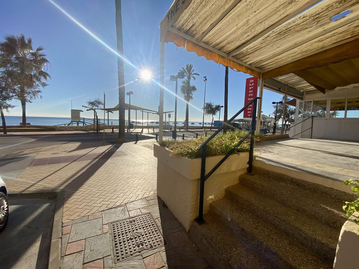 Commercial unit for sale in Fuengirola Costa Del Sol, Málaga, Spain