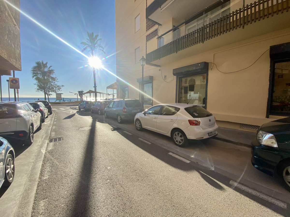 Commercial unit for sale in Fuengirola Costa Del Sol, Málaga, Spain