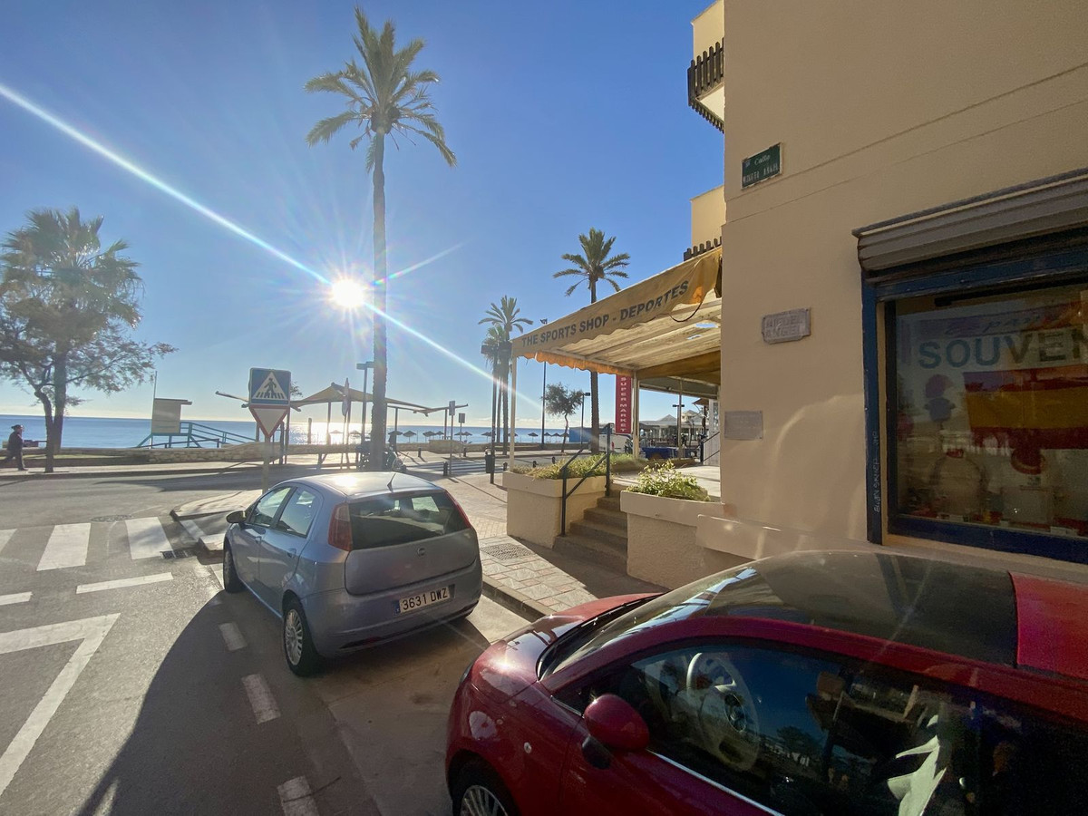 Commercial unit for sale in Fuengirola Costa Del Sol, Málaga, Spain